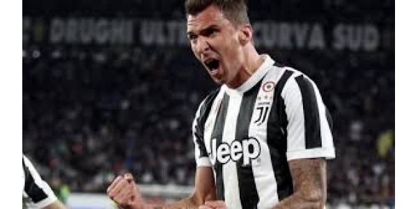 Mandžukić forbliver bag Juventus